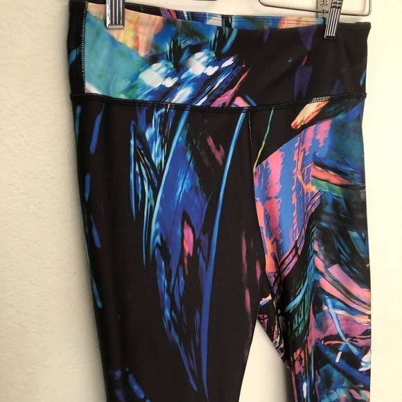Fabletics Cosmic Lights Leggings - Picture 5 of 14